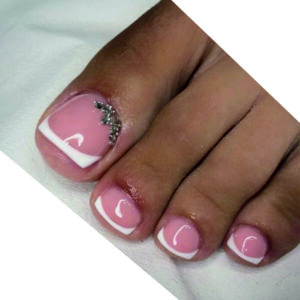 Pedicure con Smalto Semipermanente